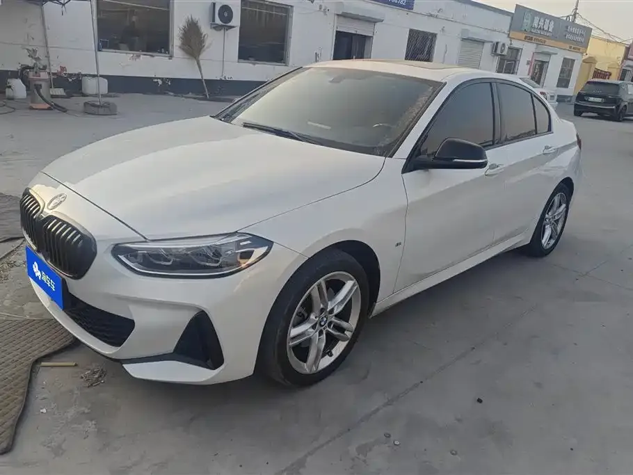 BMW 1 Series — фото 1