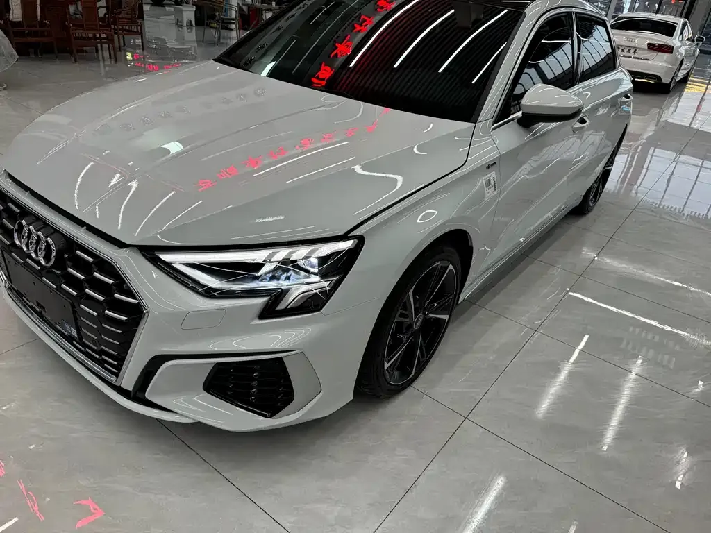 Audi A3 2024 из CN, фото 2