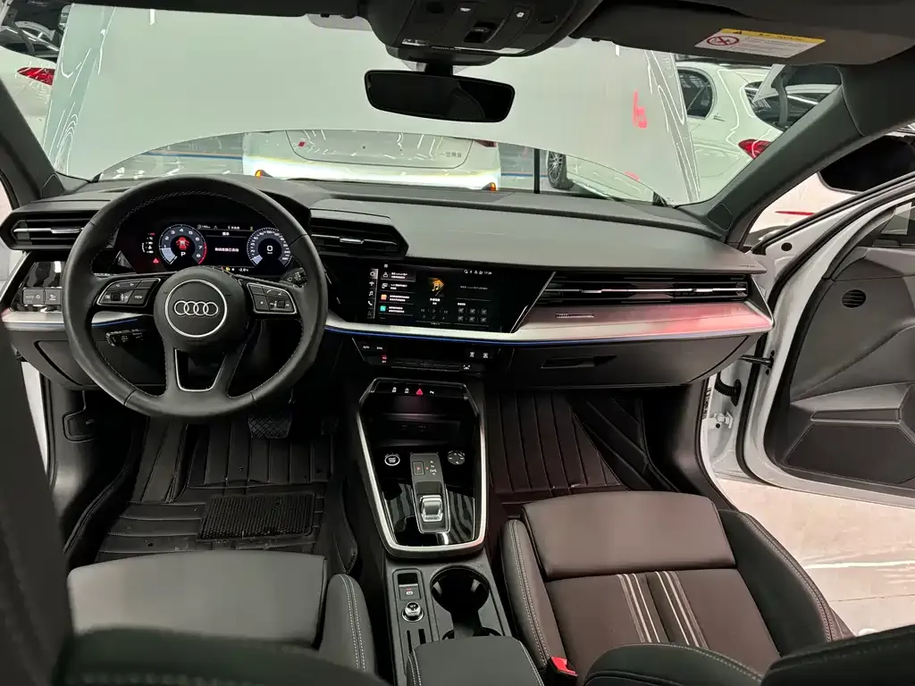 Audi A3 2024 из CN, фото 3