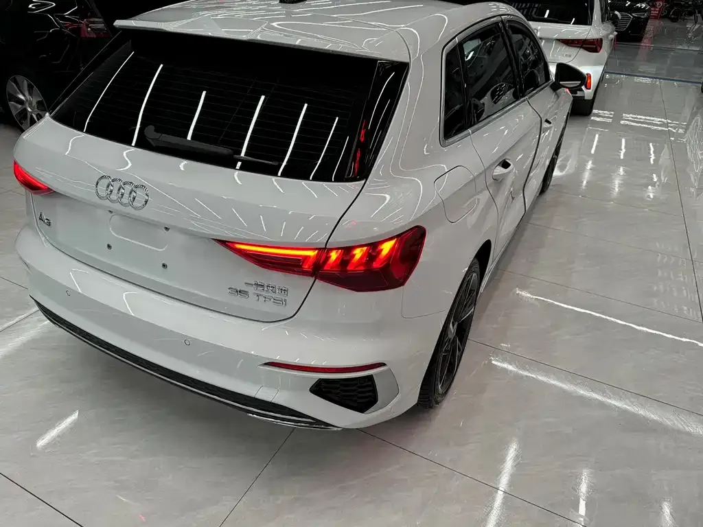 Audi A3 2024 из CN, фото 7