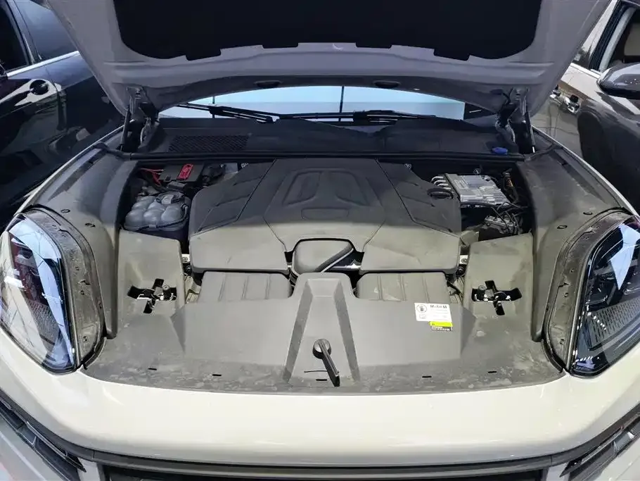 Porsche Cayenne 2024 из CN, фото 7