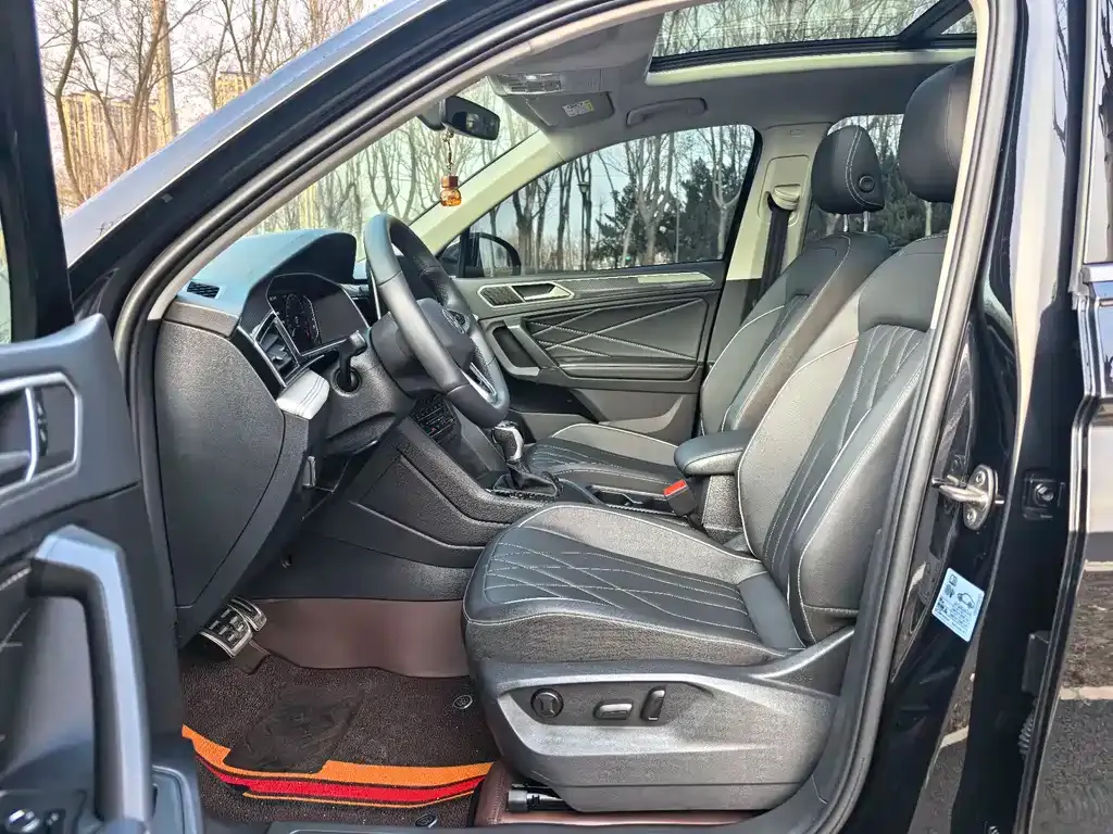 Volkswagen Tiguan L 2024 из CN, фото 3