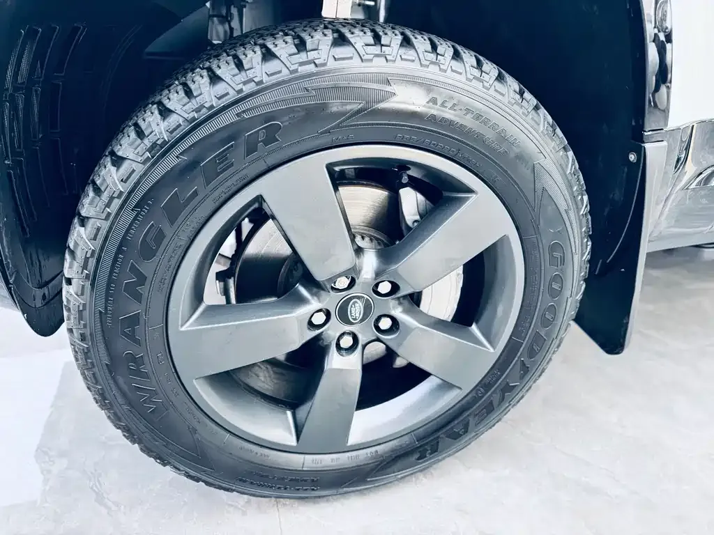 Land Rover Defender 2024 из CN, фото 10
