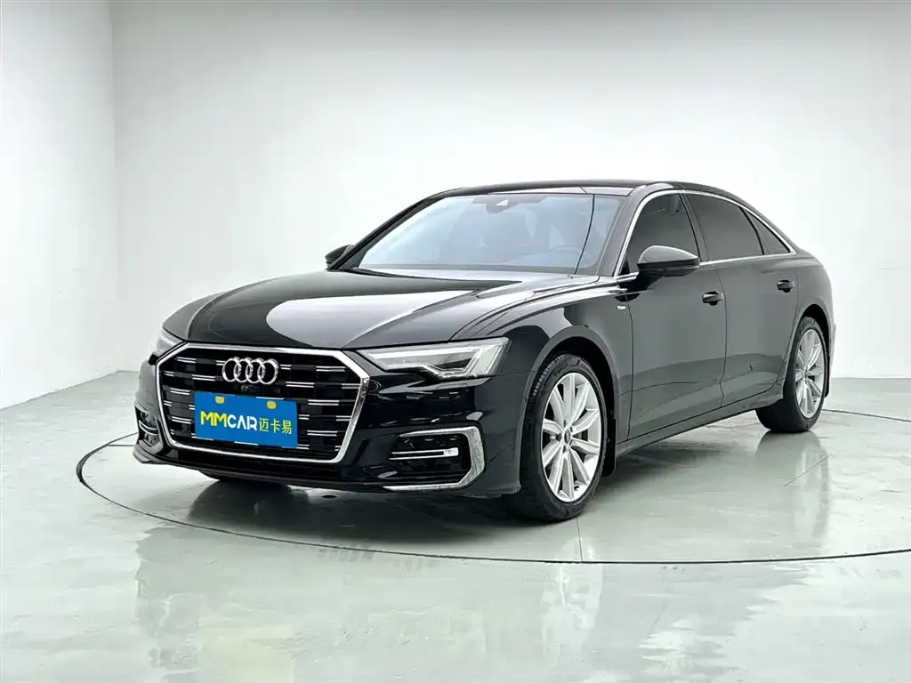 Audi A6L — фото 1
