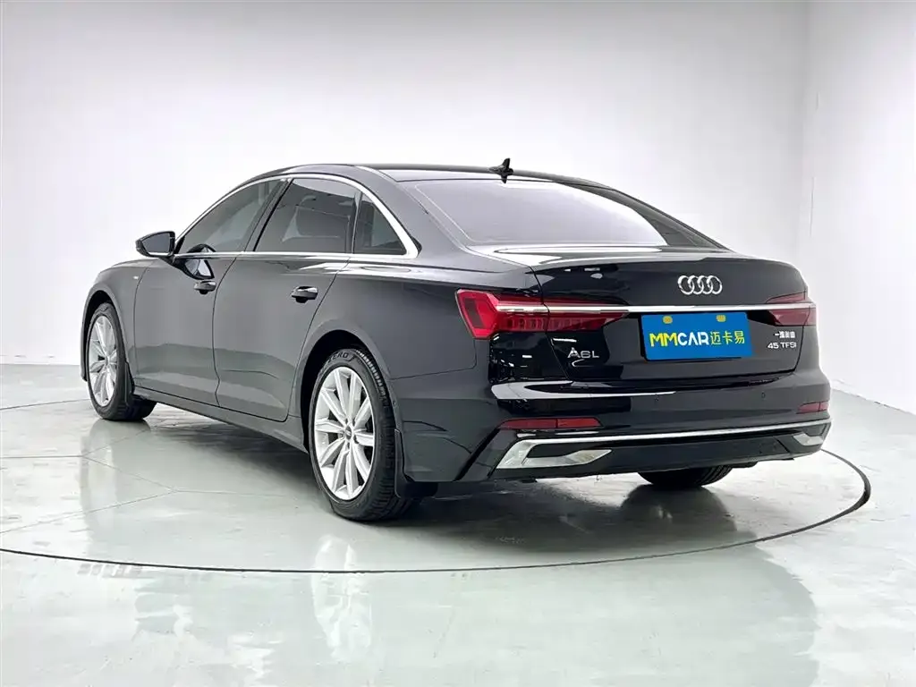 Audi A6L — фото 5