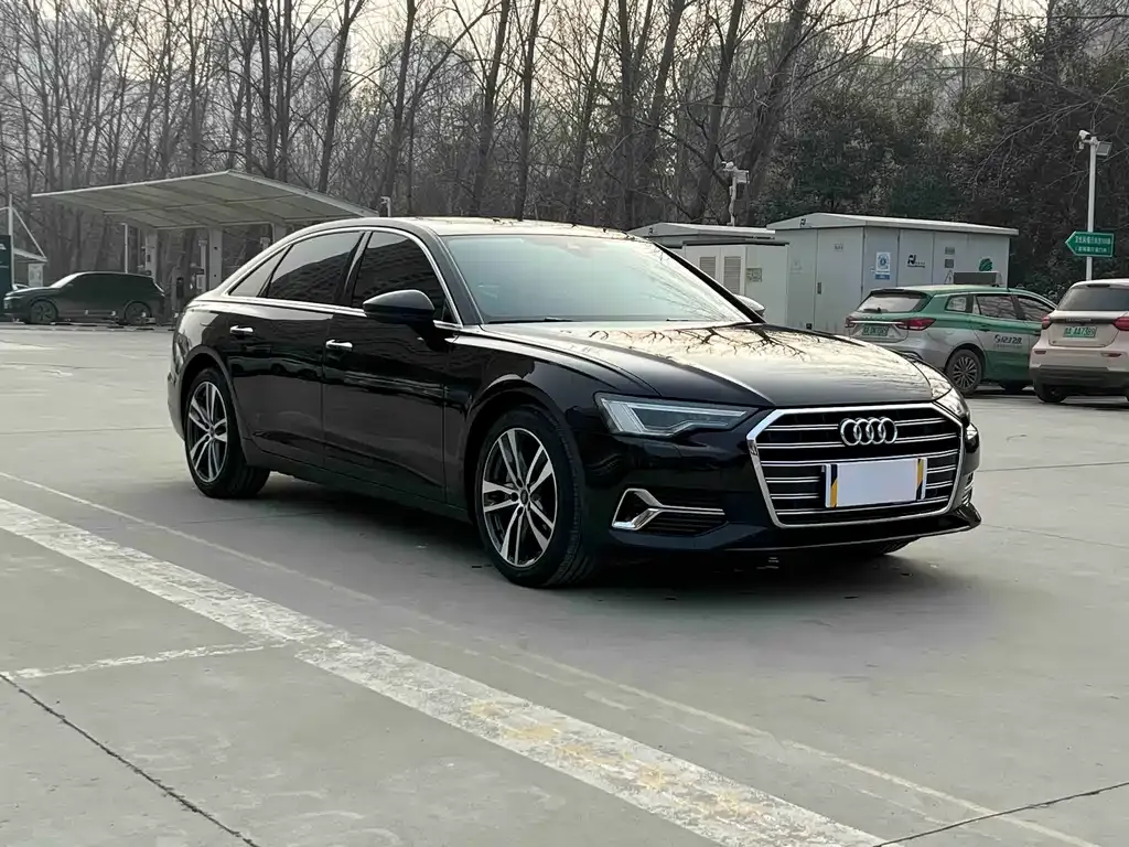 Audi A6L — фото 10