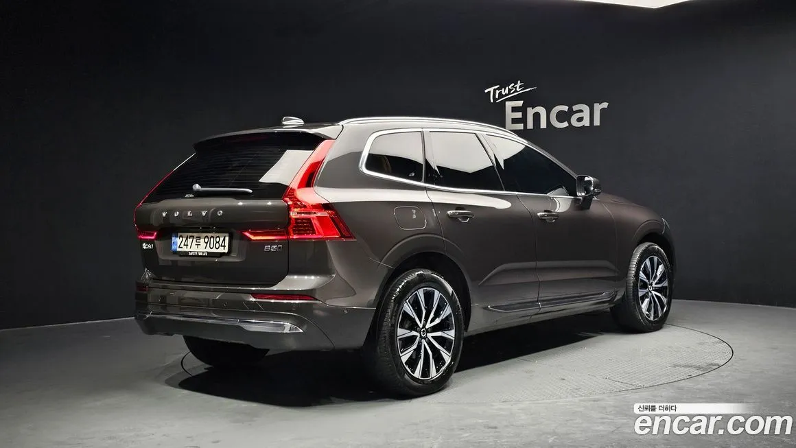 Volvo XC60 — фото 2