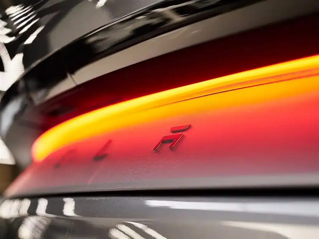 Tesla Model Y 2025 из CN, фото 10