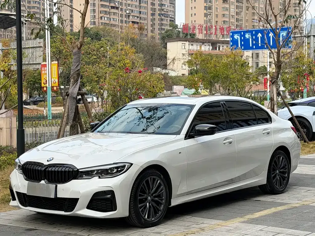 BMW 3 Series — фото 1