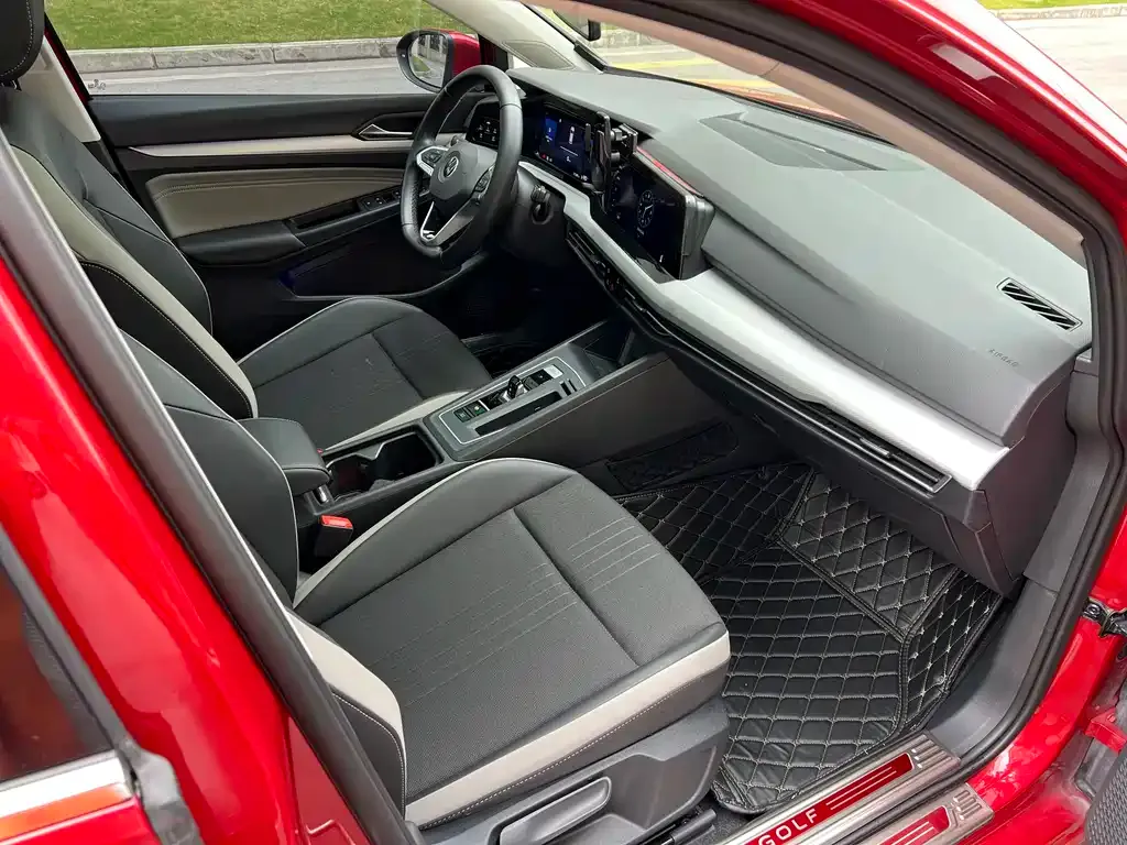 Volkswagen Golf 2021 из CN, фото 7