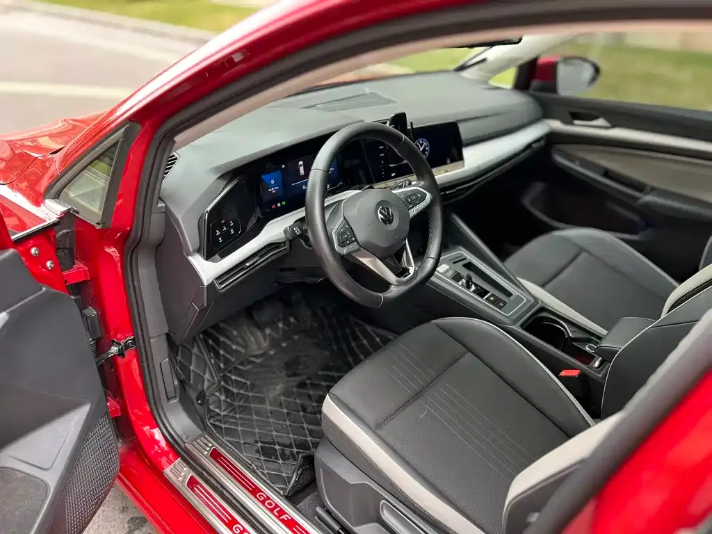 Volkswagen Golf 2021 из CN, фото 3