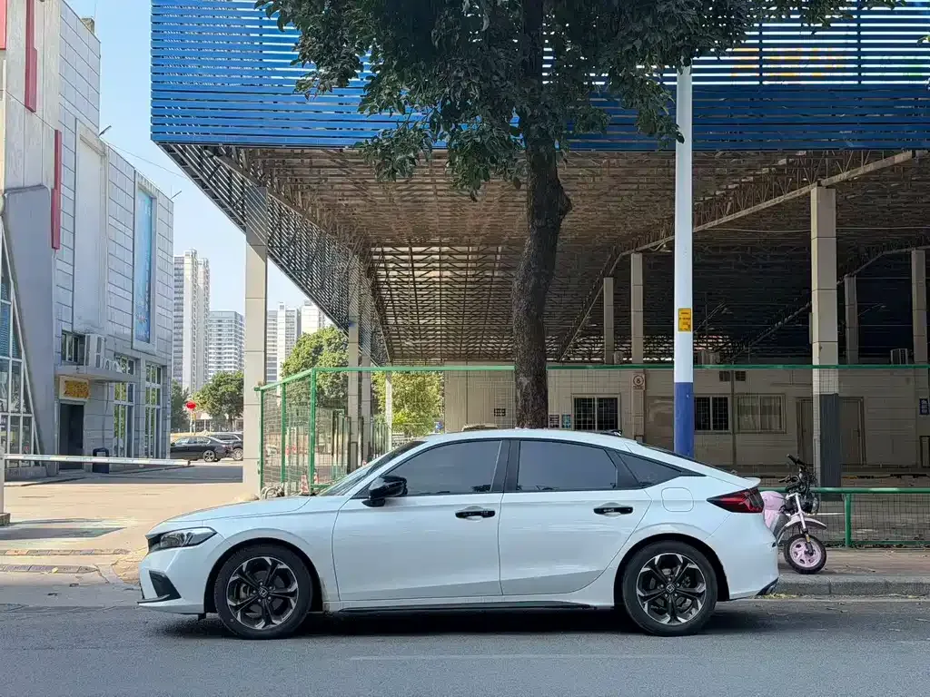 Honda Civic 2023 из CN, фото 4