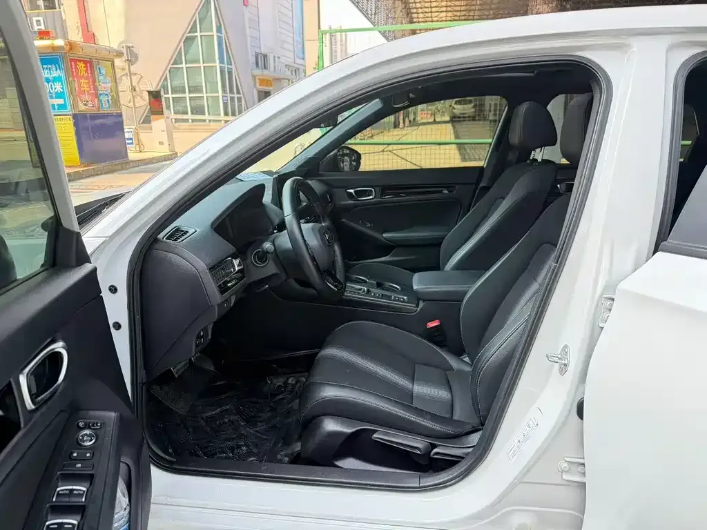 Honda Civic 2023 из CN, фото 2