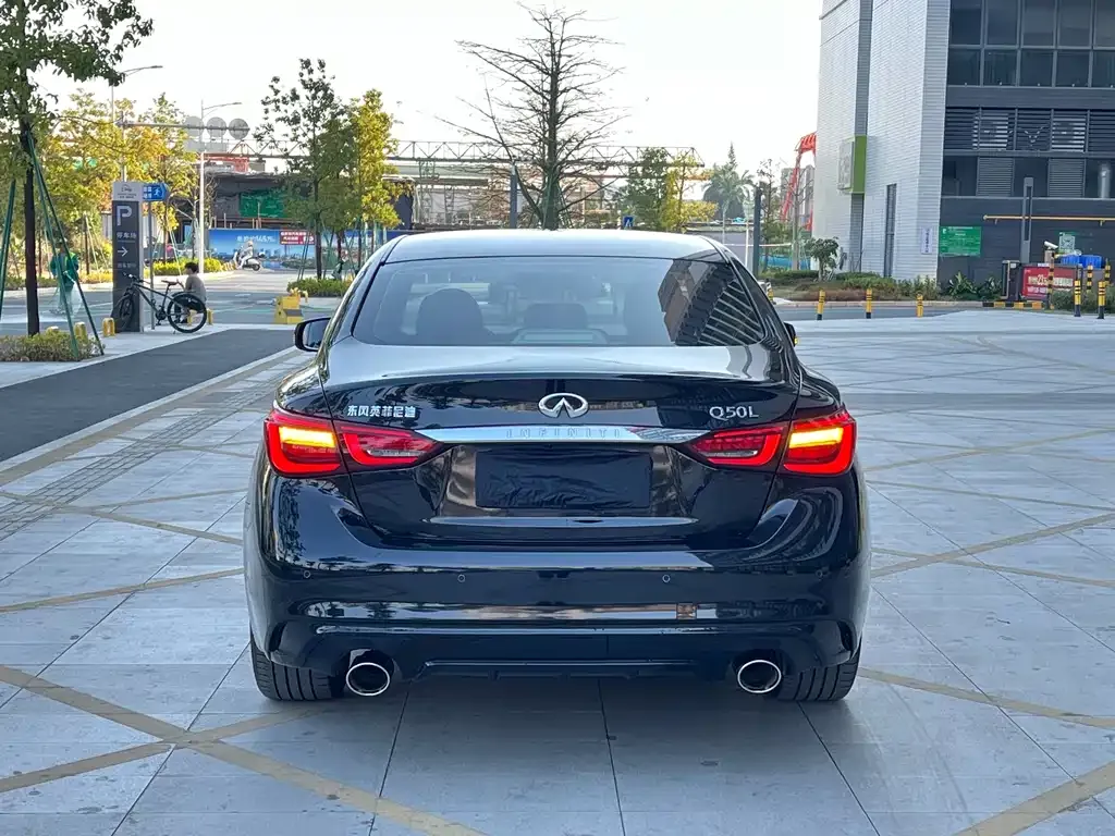 Infiniti Q50L 2021 из CN, фото 7