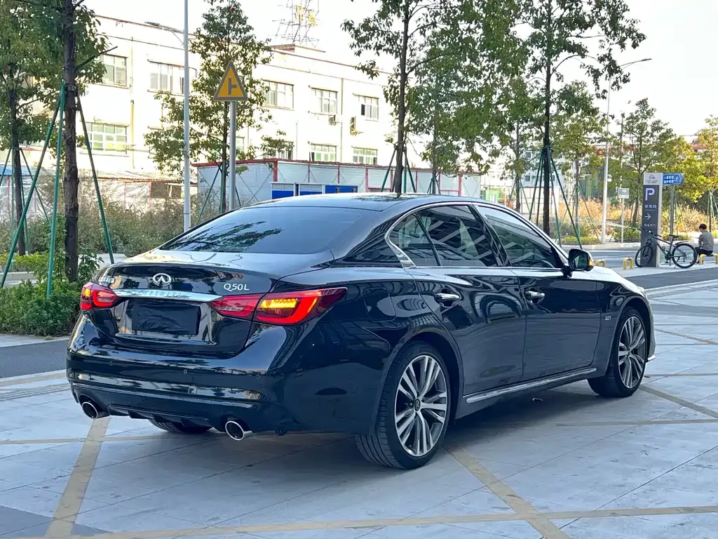 Infiniti Q50L 2021 из CN, фото 8