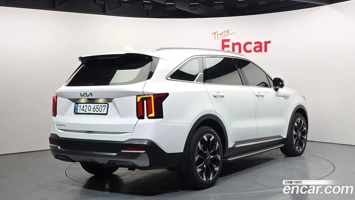 Kia Sorento — фото 3