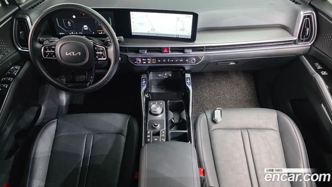 Kia Sorento — фото 7