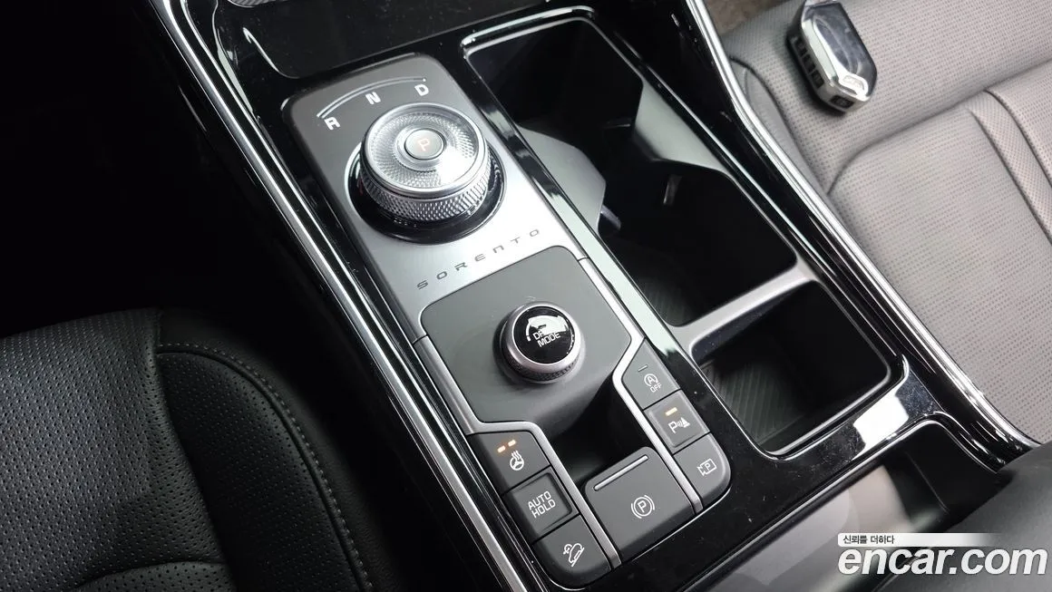 Kia Sorento — фото 6