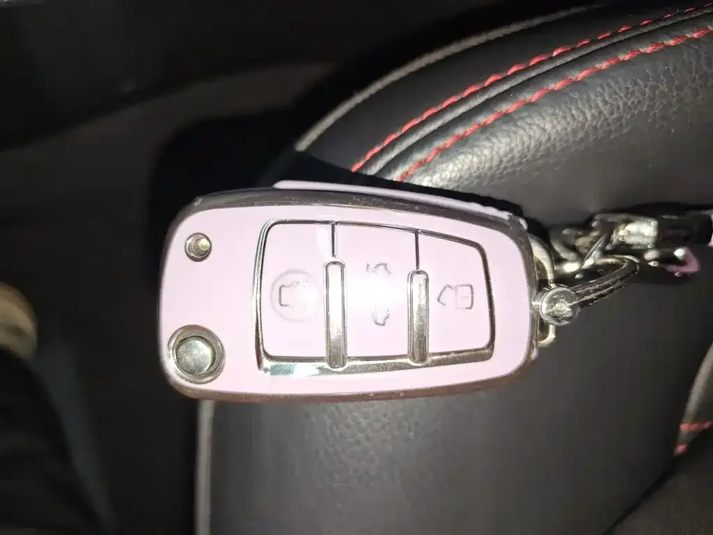 Audi Q2L 2022 из CN, фото 2