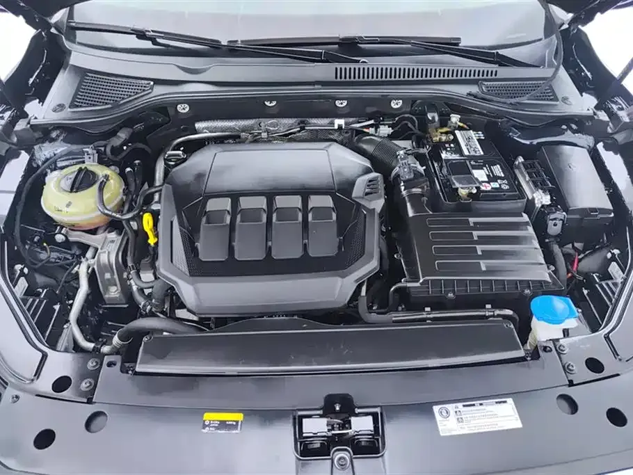 Volkswagen Passat 2023 из CN, фото 10