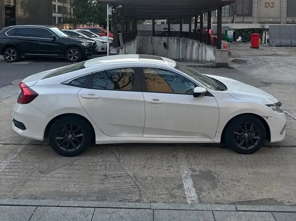 Honda Civic — фото 6