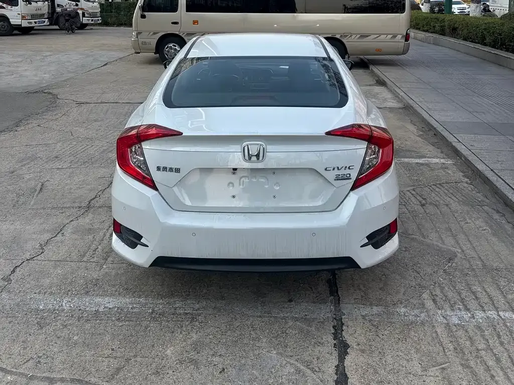 Honda Civic — фото 4