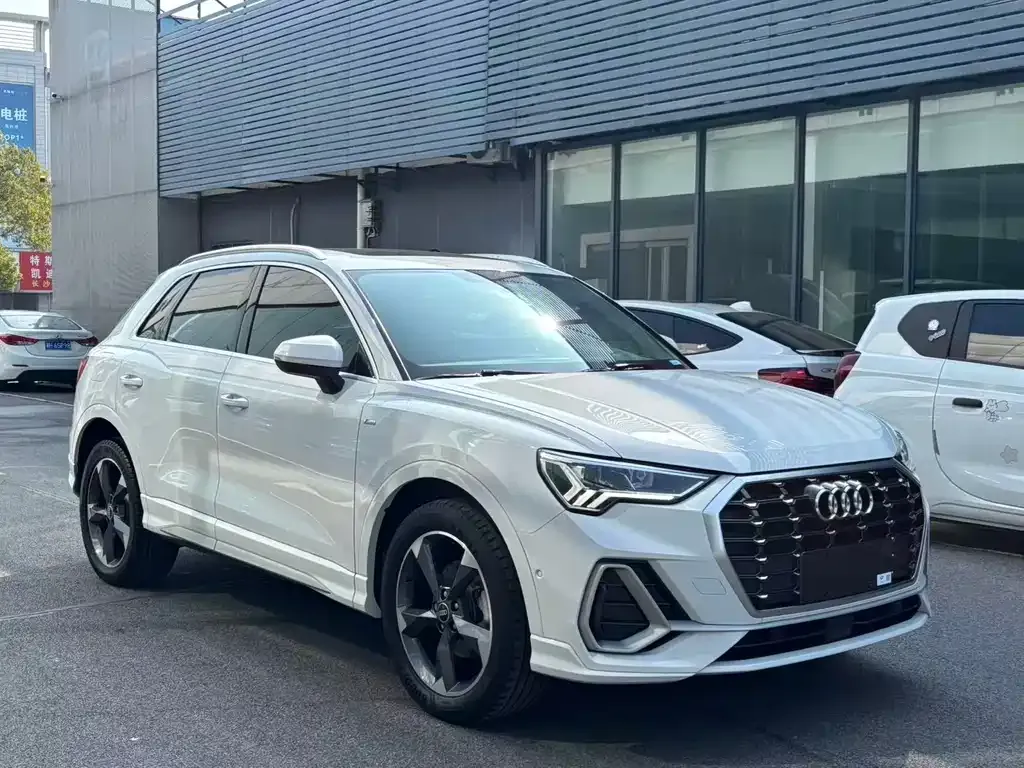 Audi Q3 — фото 5