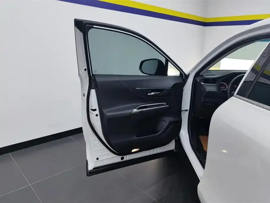 Toyota Harrier 2022 из CN, фото 7