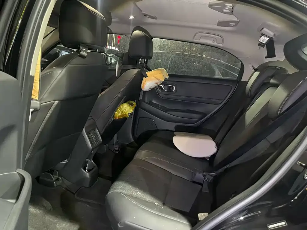Honda Vezel 2023 из CN, фото 3