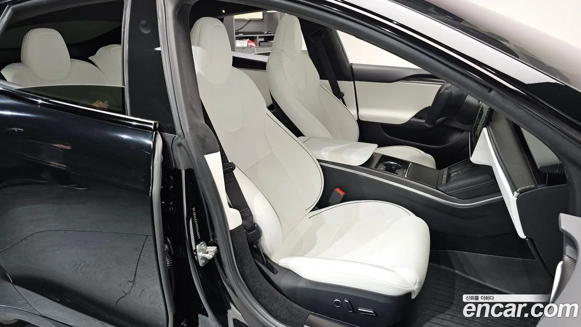 Tesla Model S 2023 из KR, фото 10