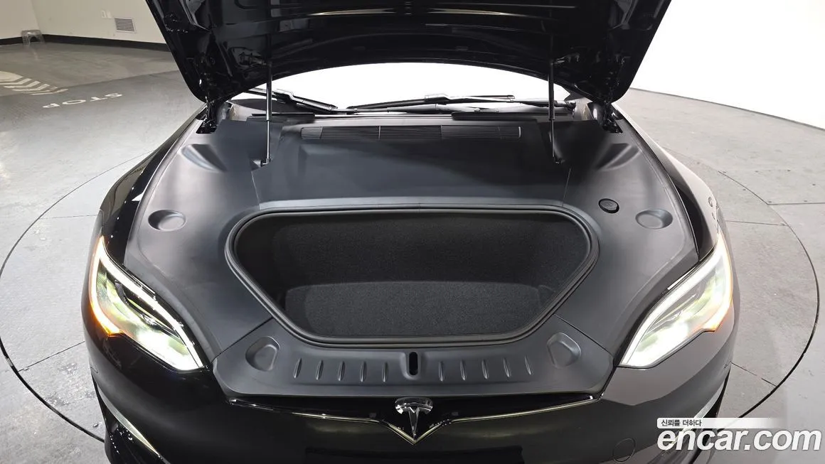 Tesla Model S 2023 из KR, фото 8