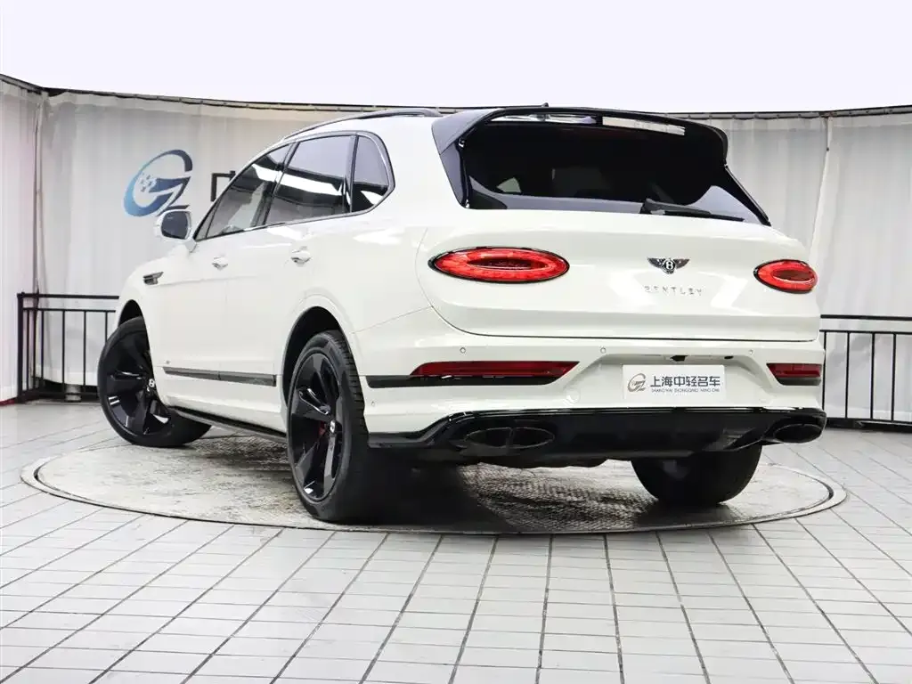 Bentley Bentayga 2021 из CN, фото 5