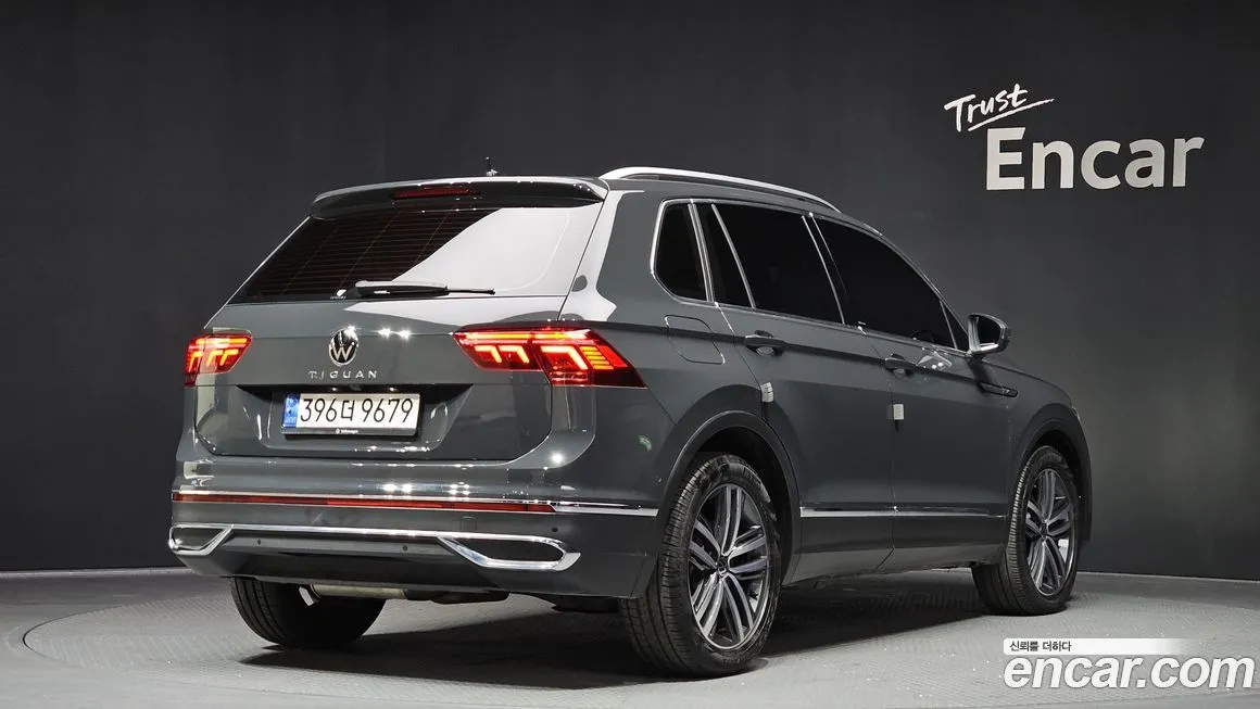 Volkswagen Tiguan — фото 5