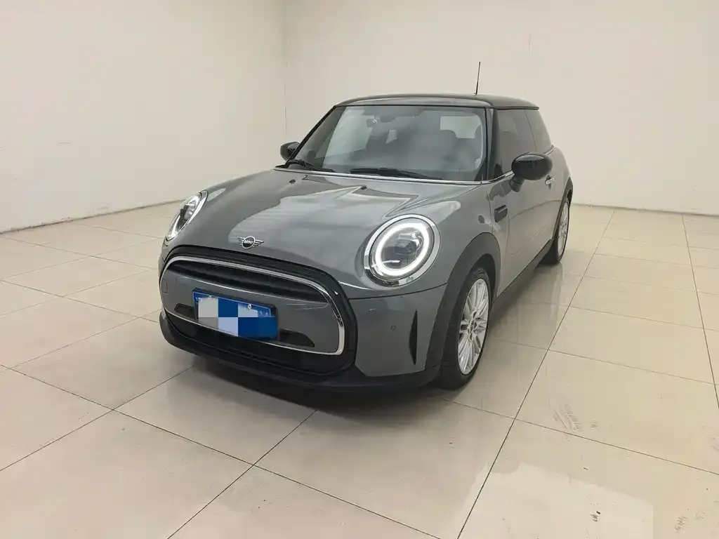 MINI Cooper (3-door) — фото 1