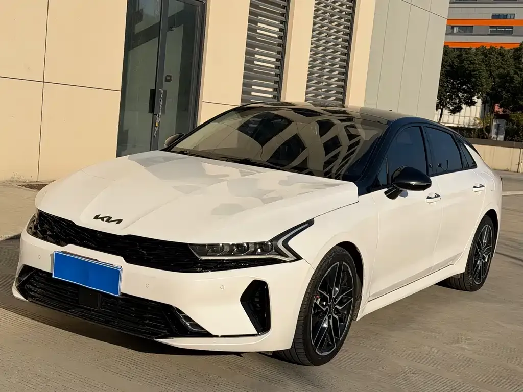 Kia K5 2022 из CN, фото 1