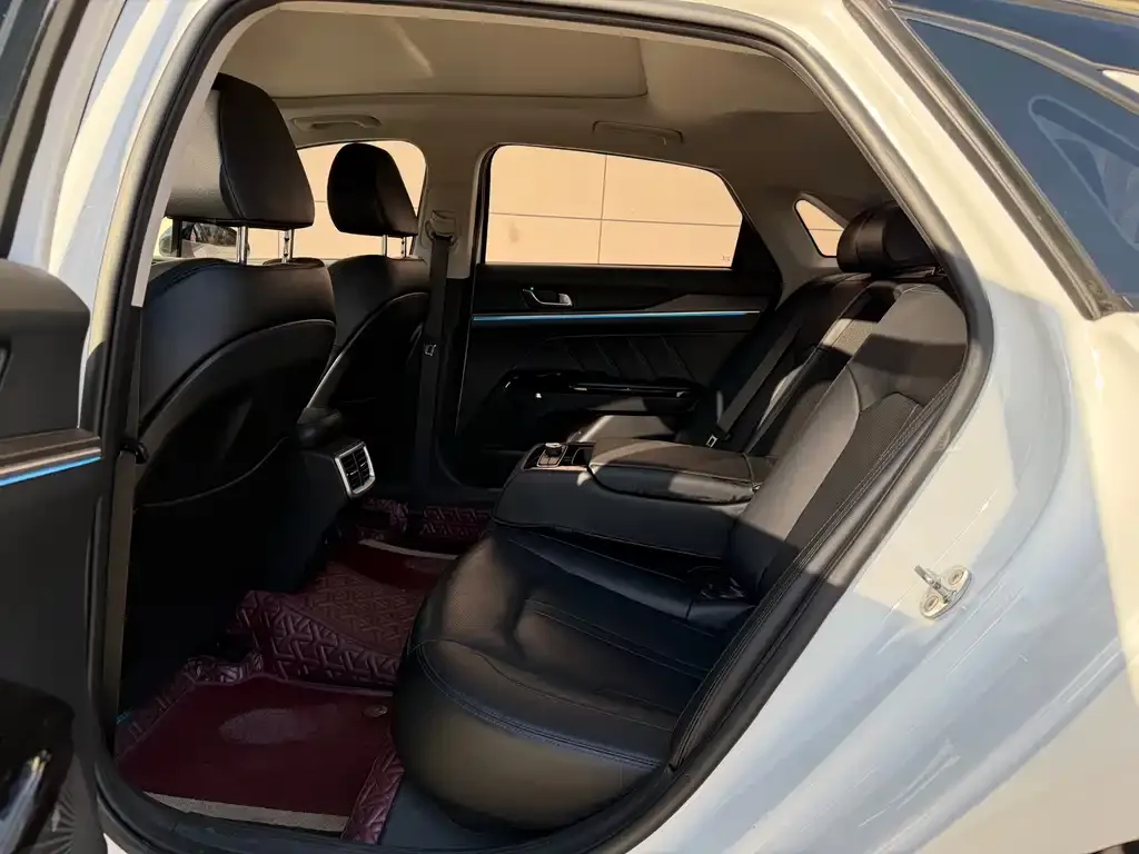 Kia K5 2022 из CN, фото 10