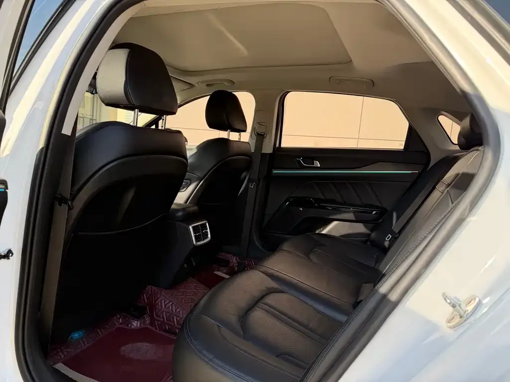 Kia K5 2022 из CN, фото 5
