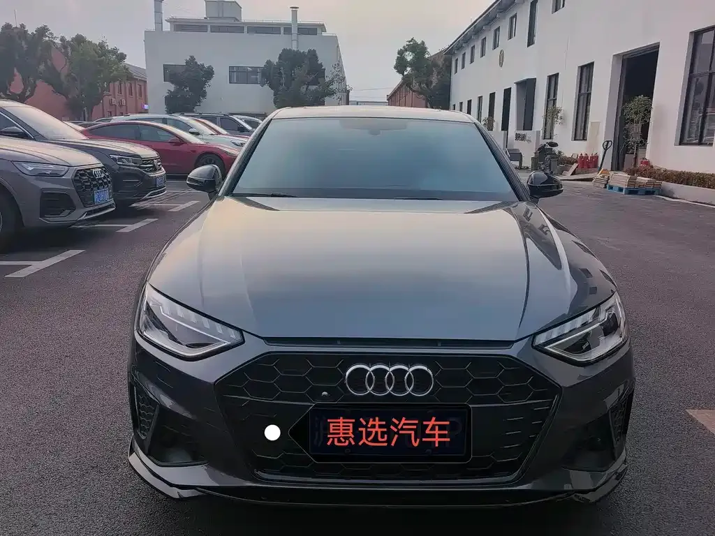 Audi A4L 2023 из CN, фото 3
