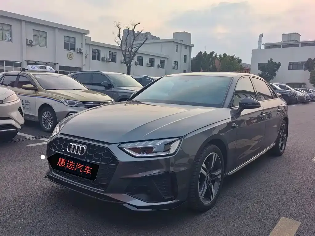 Audi A4L 2023 из CN, фото 6