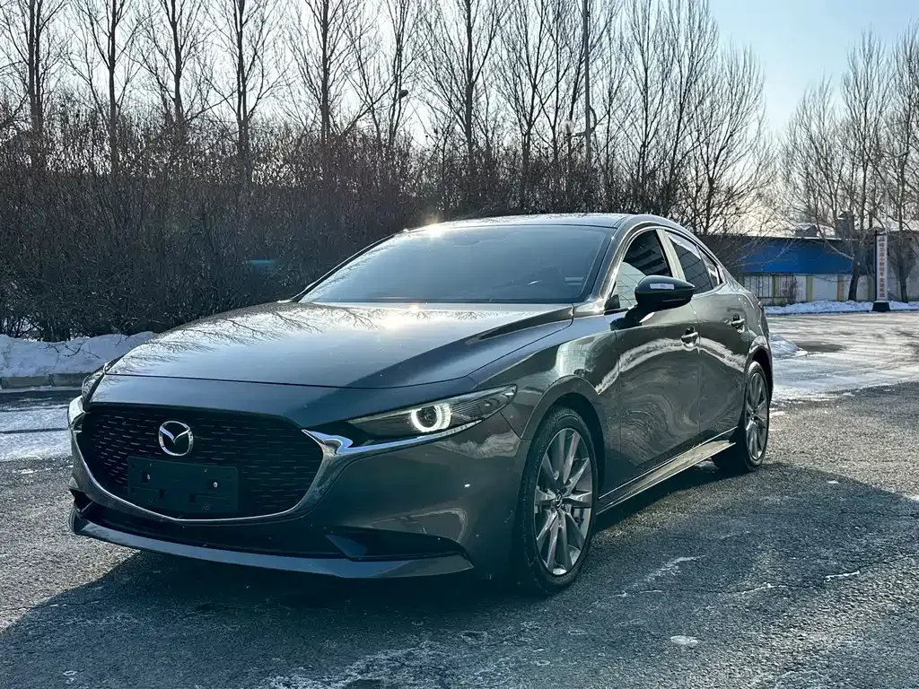Mazda 3 Axela 2022 из CN, фото 1