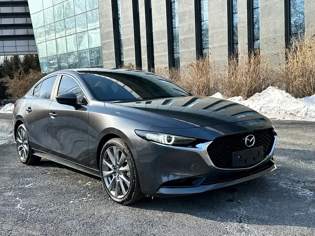 Mazda 3 Axela 2022 из CN, фото 2