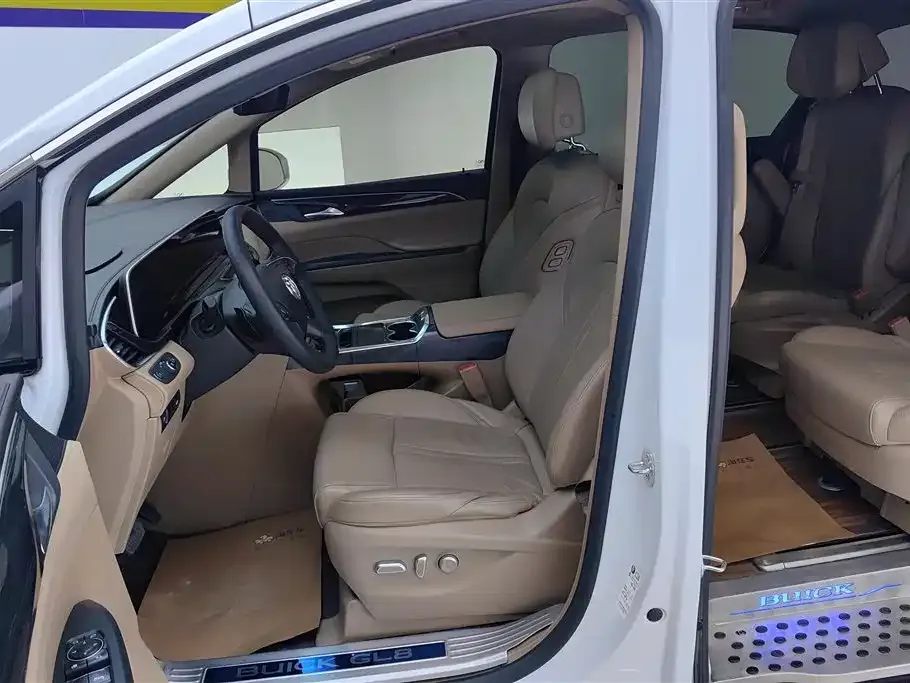 Buick GL8 2021 из CN, фото 5