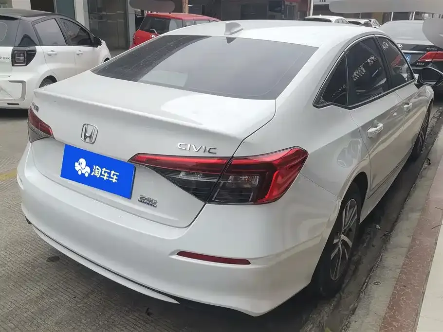 Honda Civic — фото 7