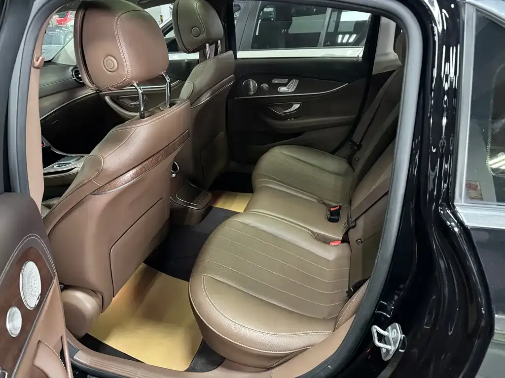 Mercedes-Benz E-Class 2023 из CN, фото 9