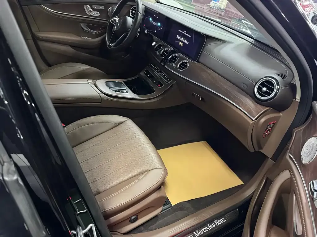 Mercedes-Benz E-Class 2023 из CN, фото 3