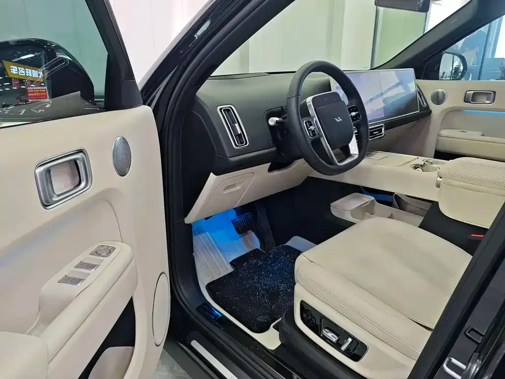 Li Auto L8 2025 из CN, фото 2