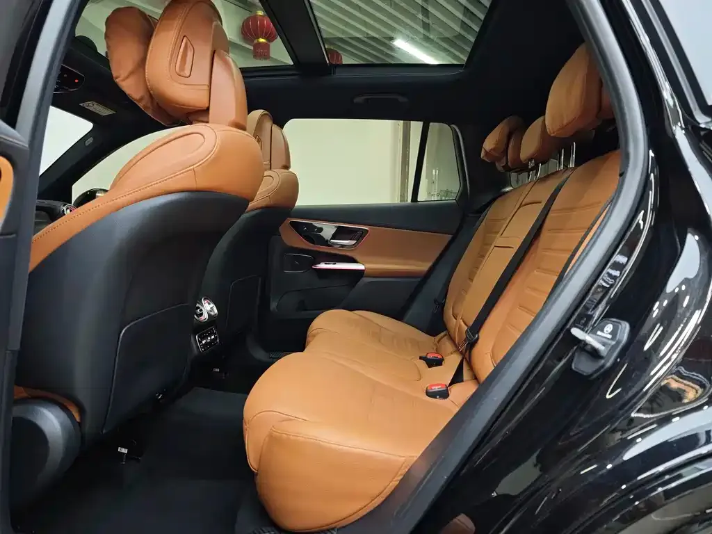 Mercedes-Benz GLC 2024 из CN, фото 3