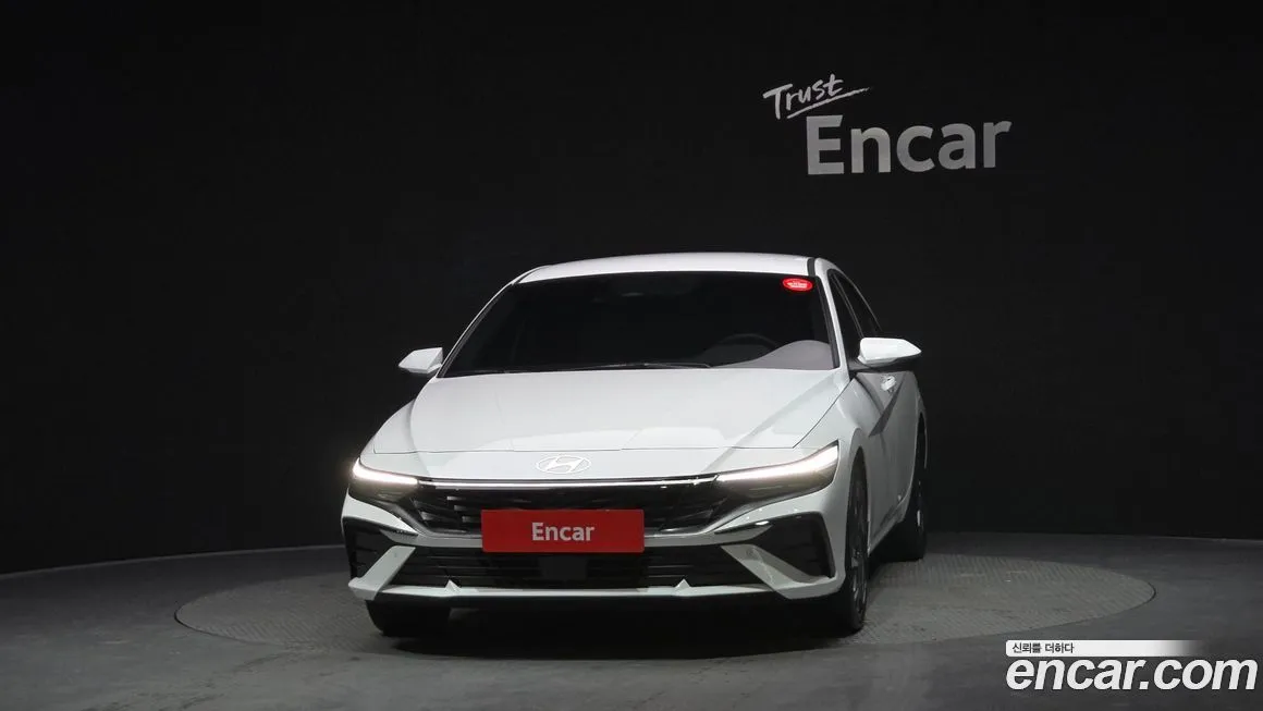 Hyundai AVANTE — фото 2