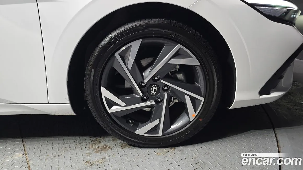 Hyundai AVANTE — фото 4