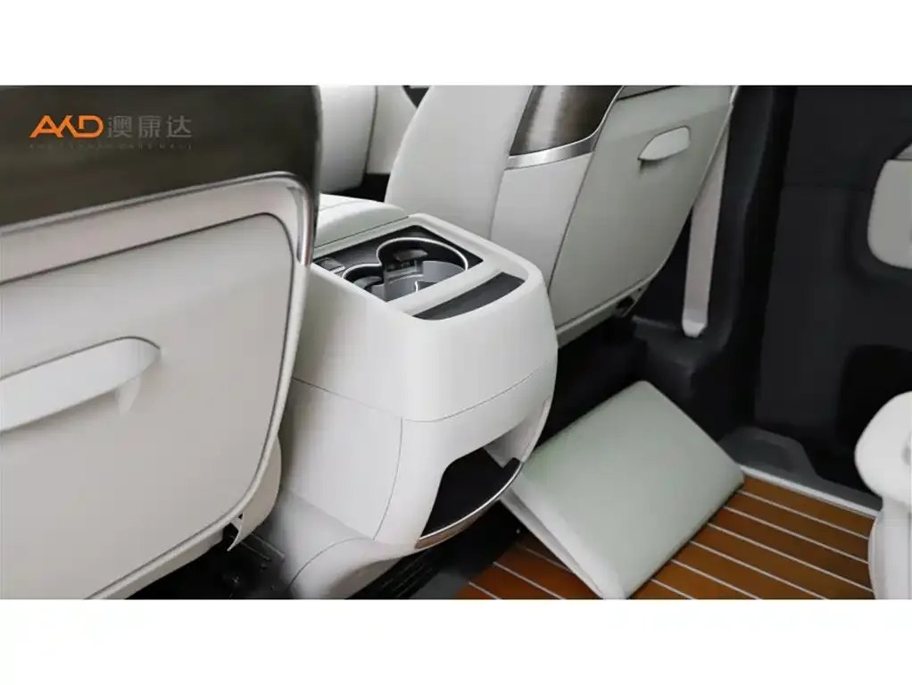 Mercedes-Benz V-Class 2021 из CN, фото 8